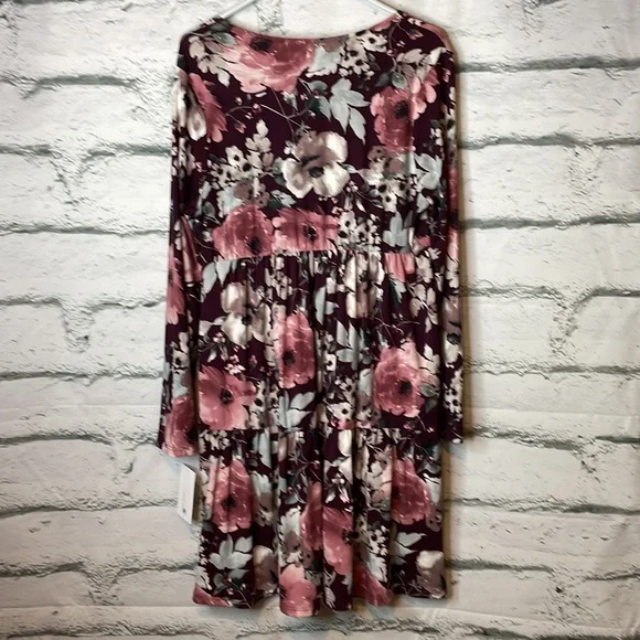 Honeyme V Neck Tiered Dress size M NWT - Picture 5 of 5